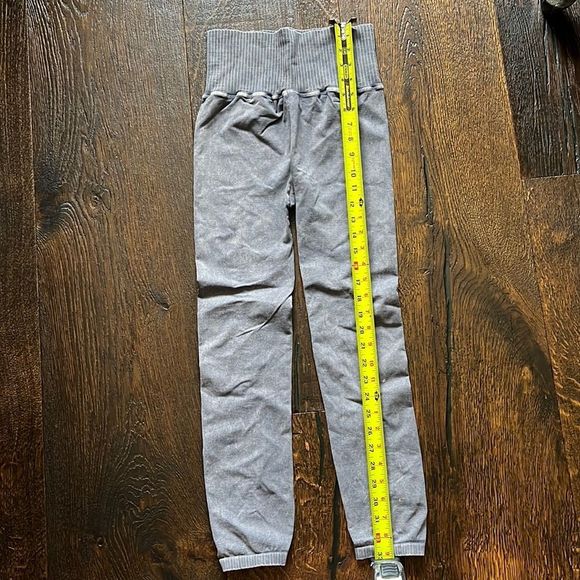 Free People High-Rise 7/8 Length Good Karma Leggings -  Washed Grey - M/L - Picture 6 of 11